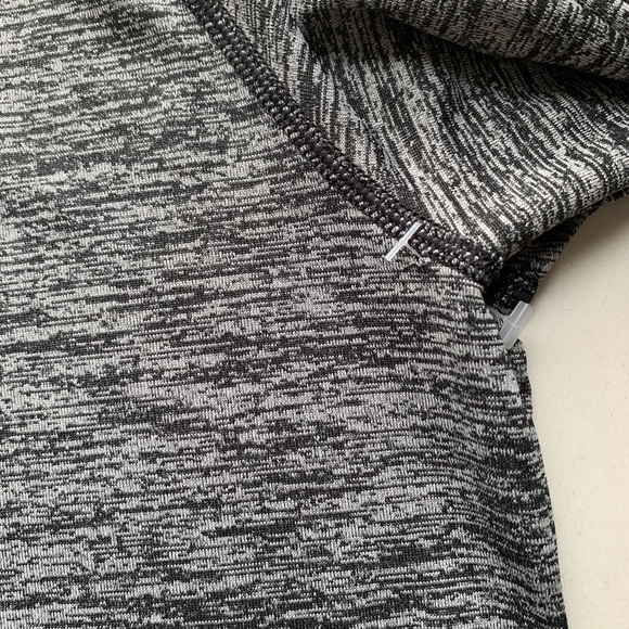 [Under Armour] Women's Heather Gray Quarter Zip Long Sleeve Loose Pullover Top - Picture 5 of 9